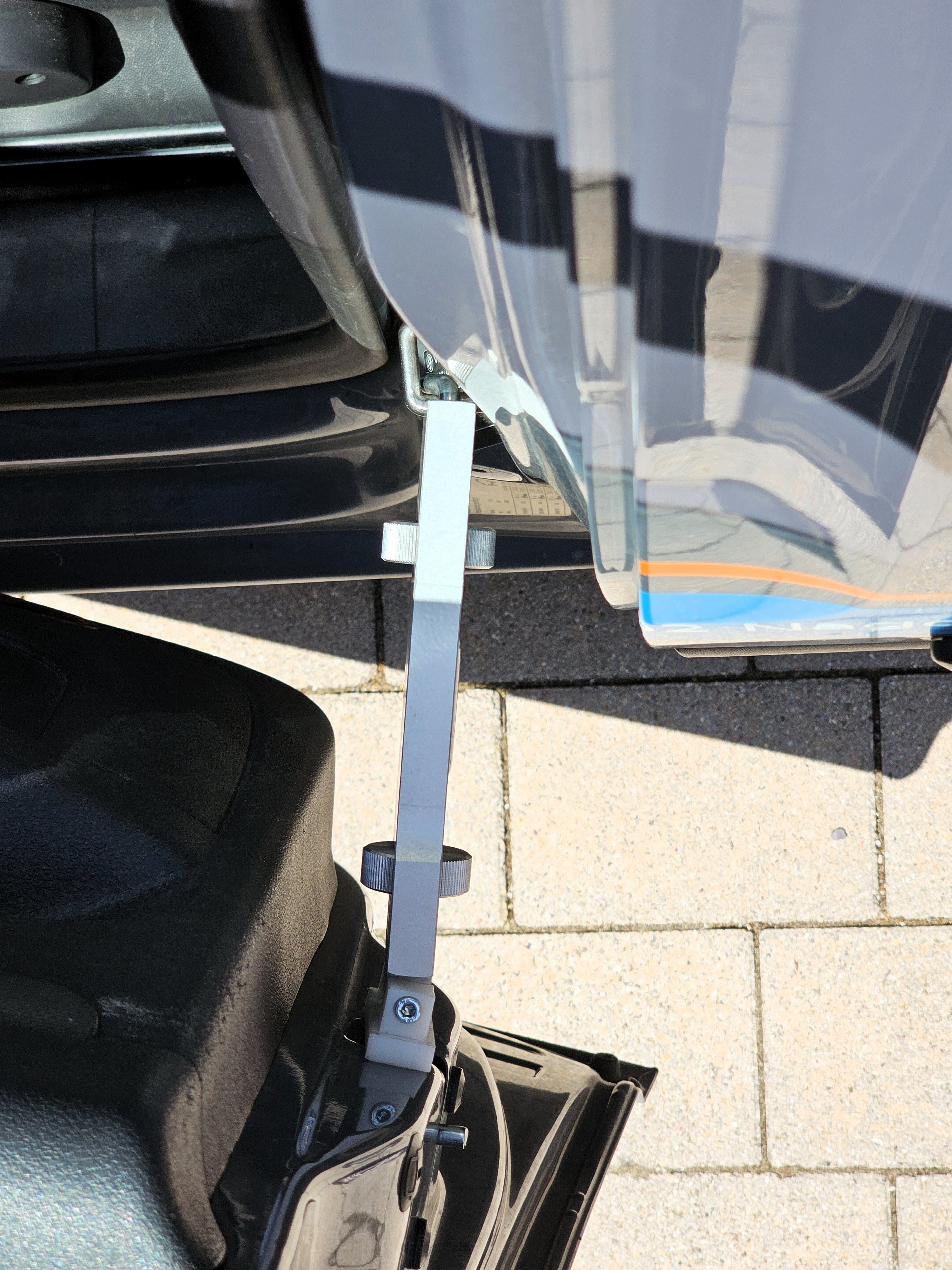 Tenditori per porta/cofano motore