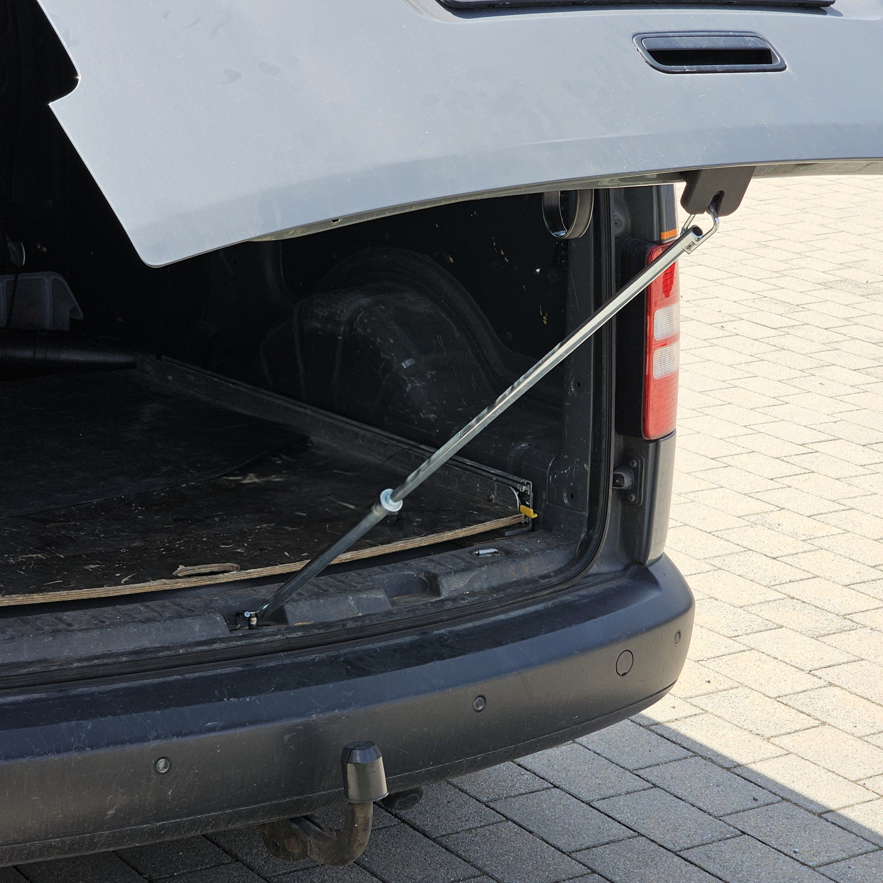 soporte para portón trasero